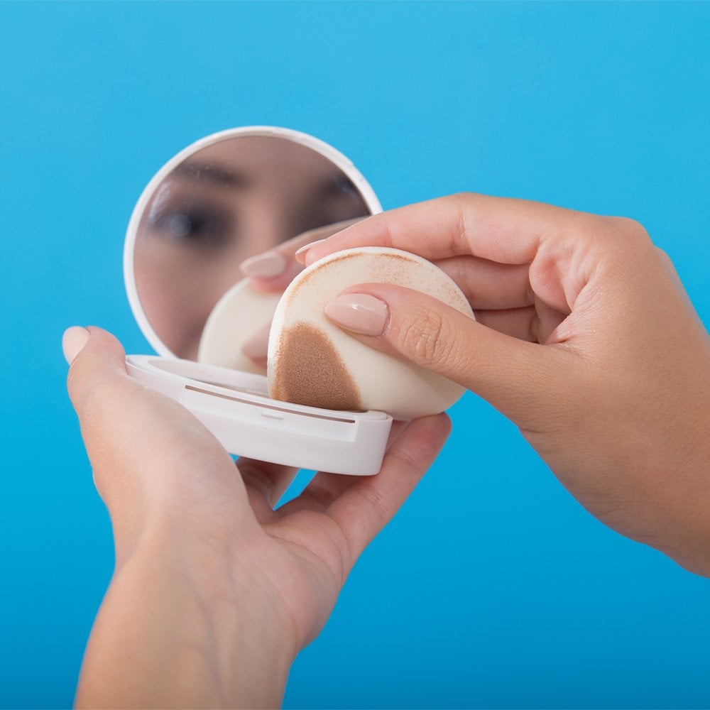 Oil Free Compact Cream SPF 50 Combination / Oily Skin - Medium 10ml