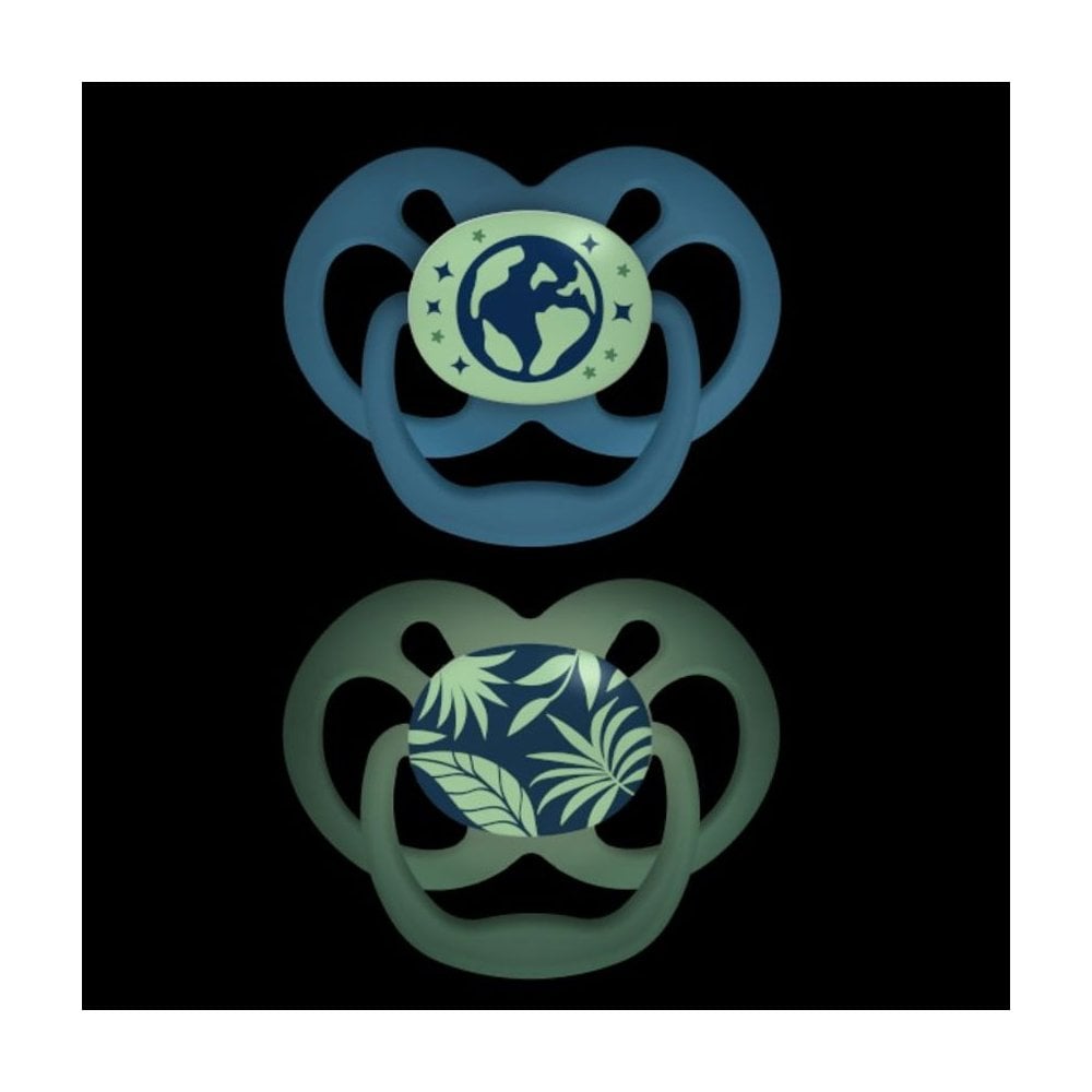 Advantage Glow in The Dark Silicone Soother Boy 6-18m 2pcs