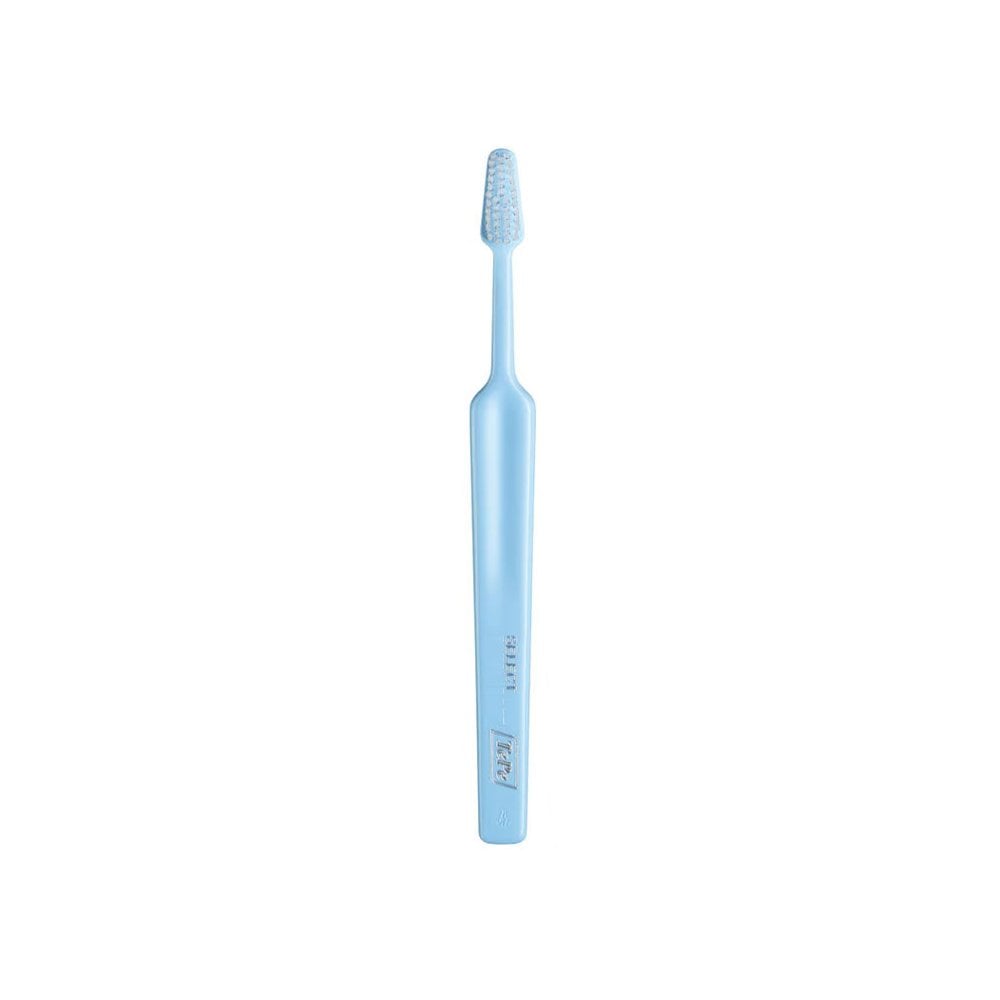 Select Medium Toothbrush Light Blue